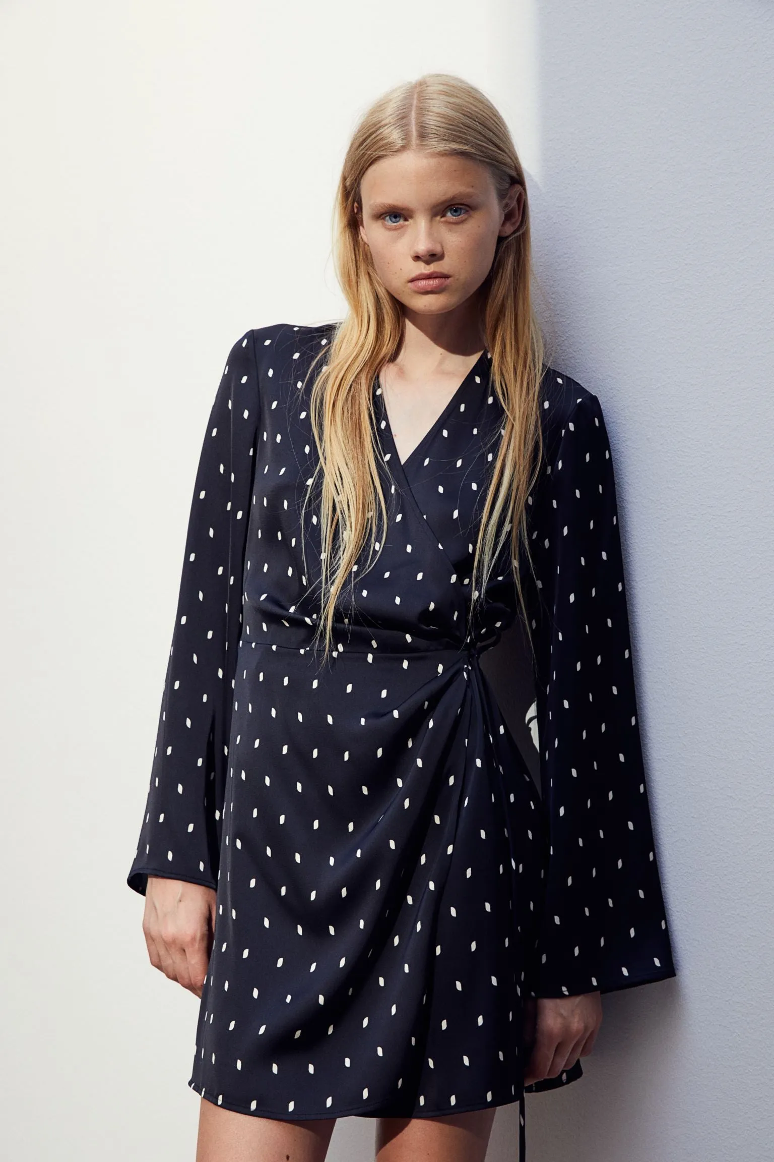 H&M Satin Wrap dress, black